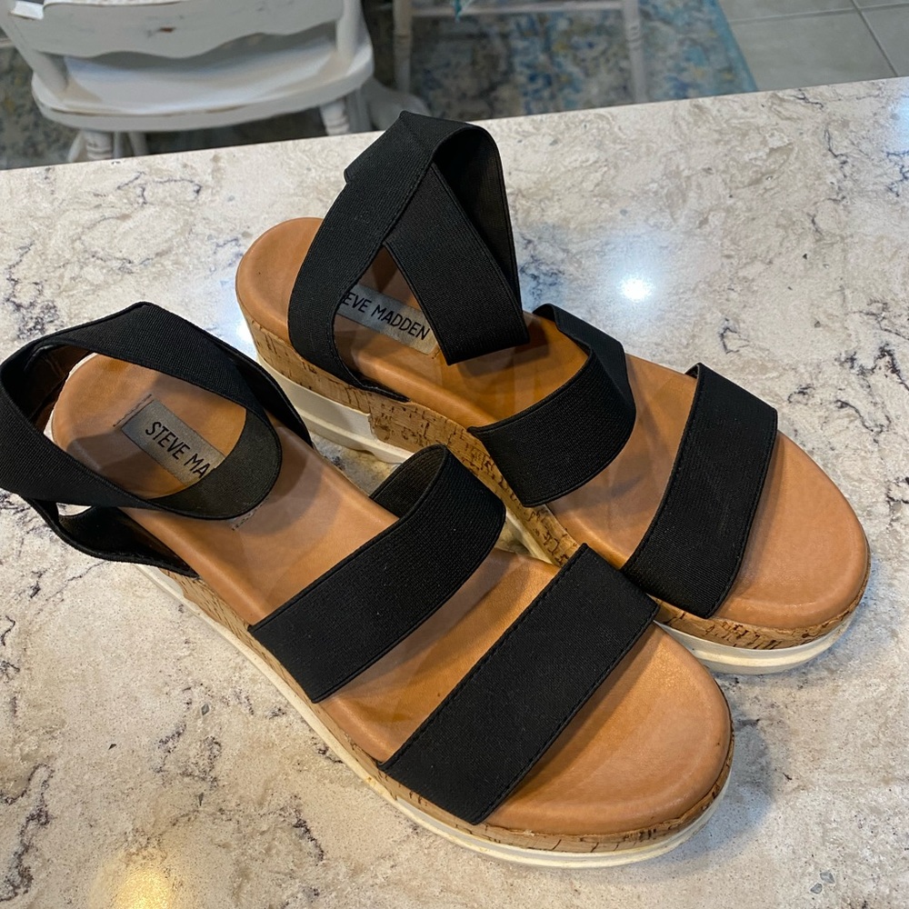 Steve Madden Black elastic cork platform sandals